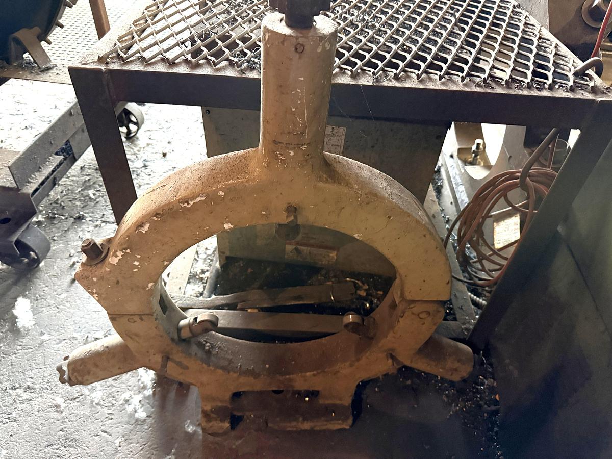 Used 23”ID MACHINE LATHE STEADY-REST