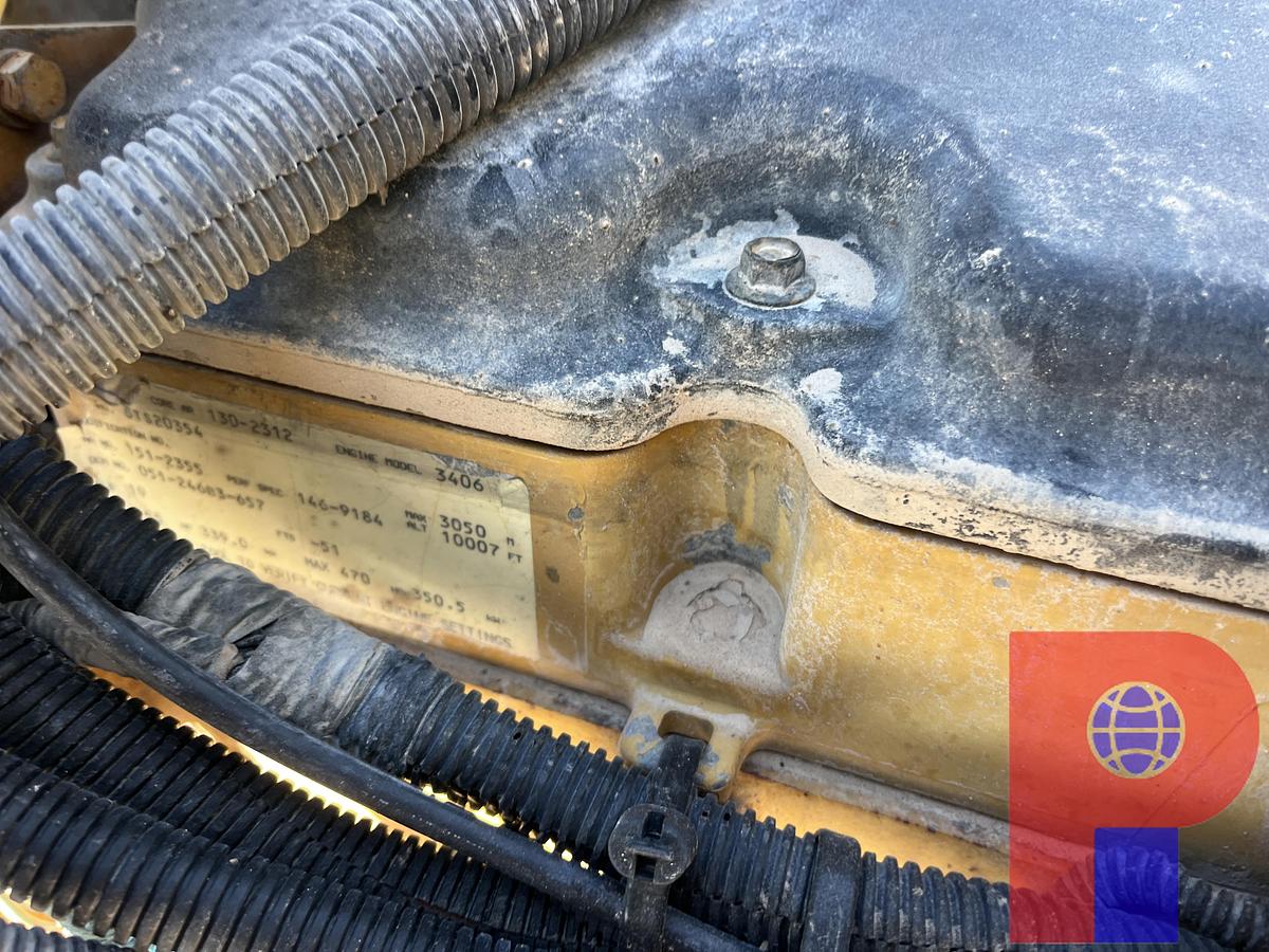 Used 1996 KENWORTH 3-AXLE DAYCAB WINCH TRUCK