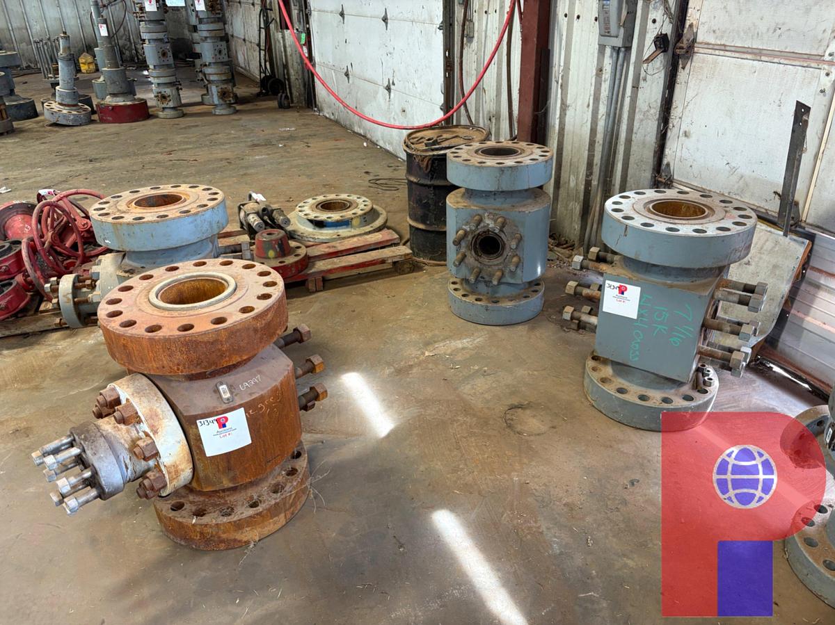 Used (4X$) 7-1/16” X 4-1/16” 15K FLUID CROSSES