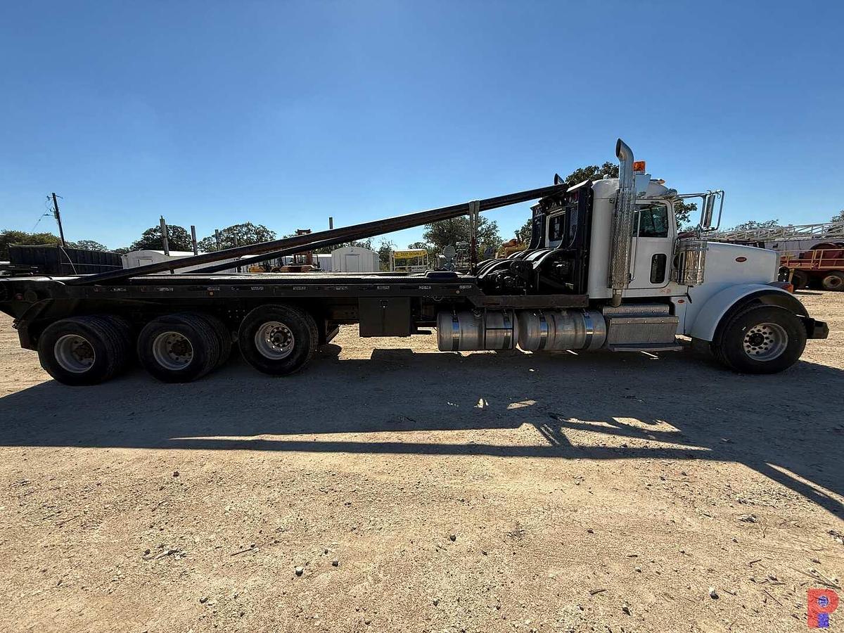 Used 2013 PETERBILT 367 TRI AXLE 60 TON RIG UP WINCH TRUCK