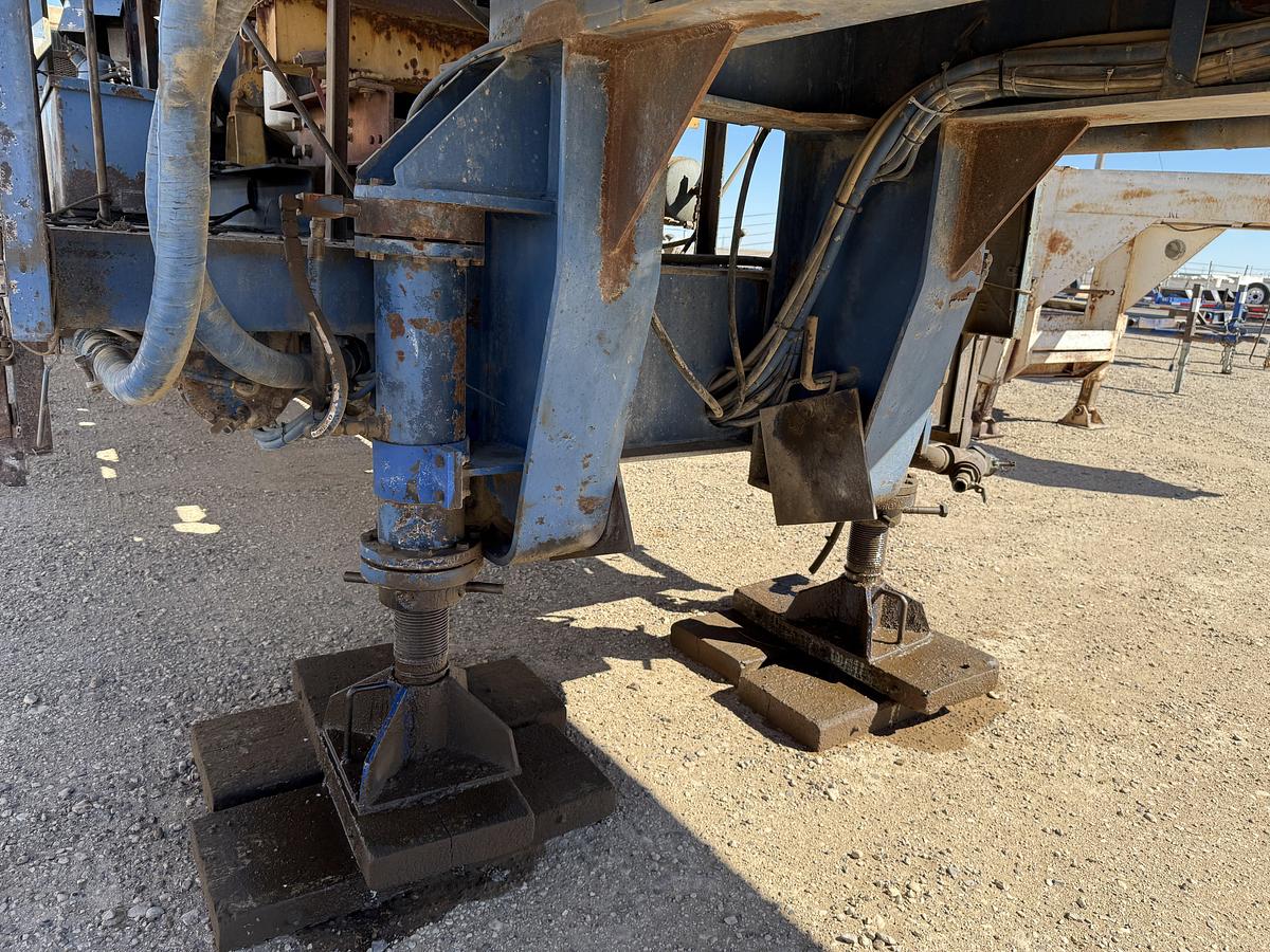 Used 2006 AIR FOAM UNIT P/B (3) CATERPILLAR ENGINES MTD ON PRECISION PUMP & COMPRESSOR T/A DROP DECK TRAILER