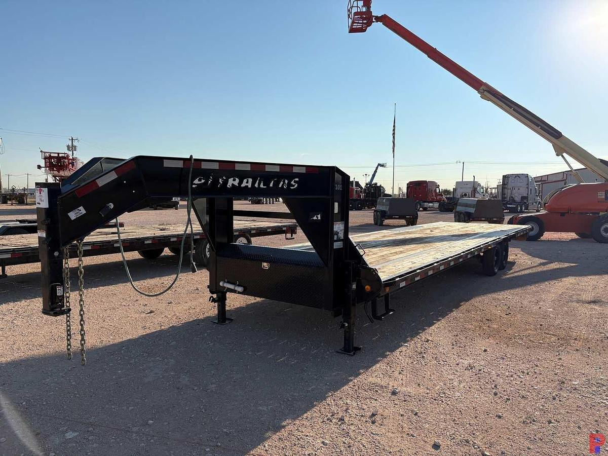 Used 2022 PJ TRAILERS 32’ X 102” T/A GOOSENECK TRAILER
