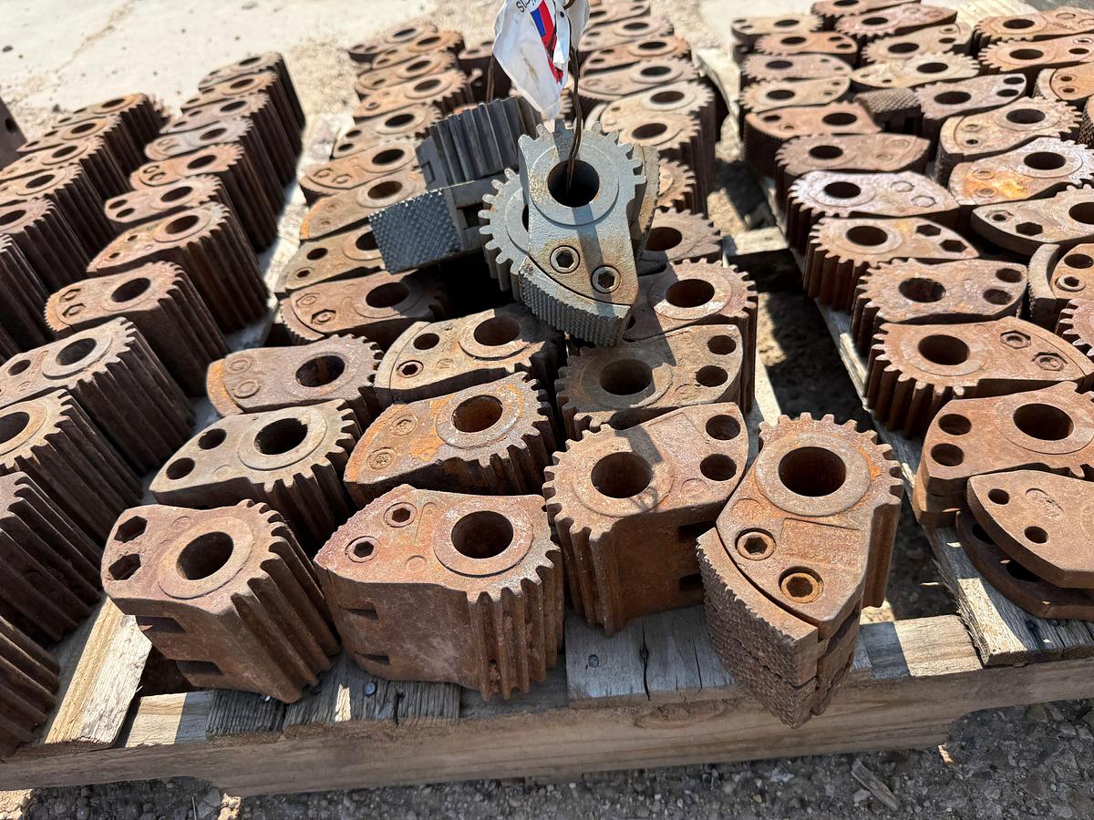 Used PALLET W/ (80+) VARIOUS TONG HEADS w/ DIES / INSERTS