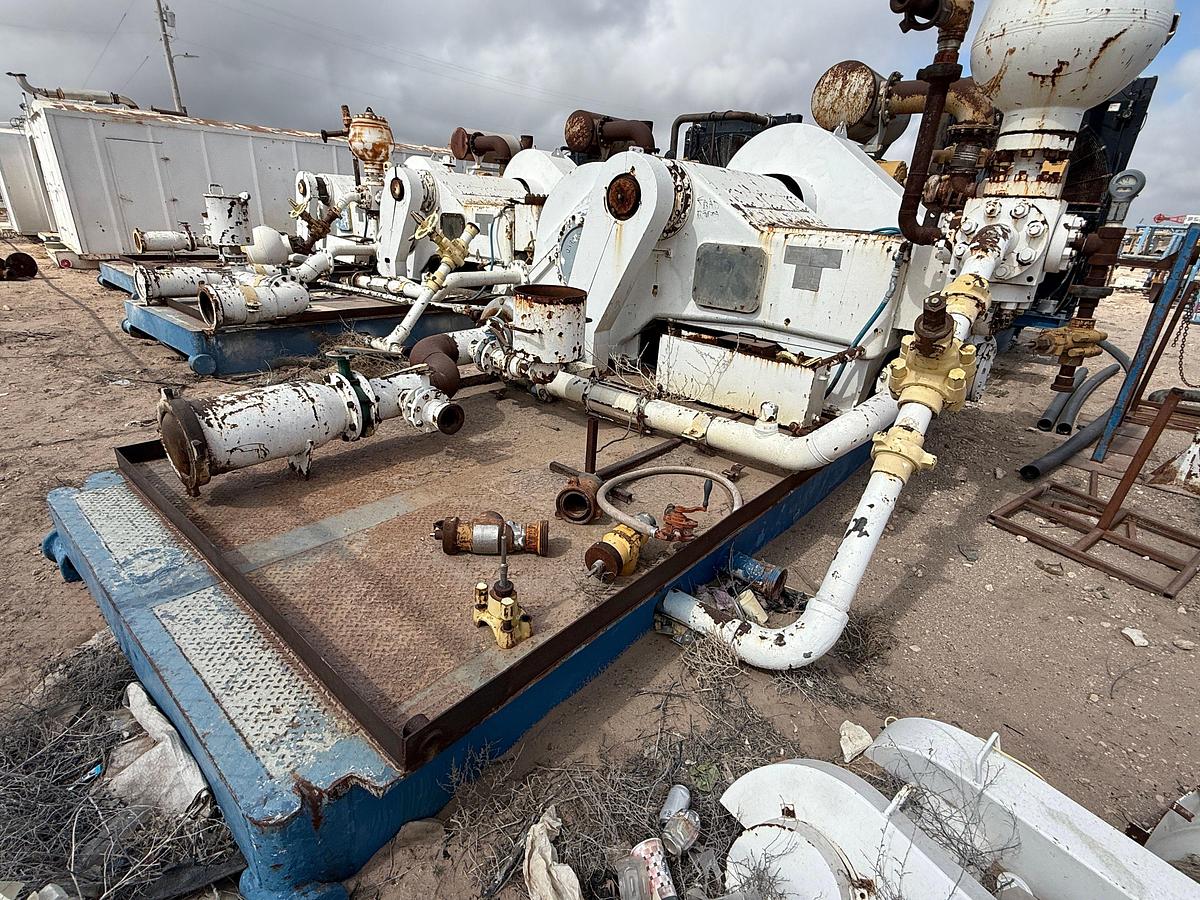 Used 2011 GARDNER DENVER PZ11 TRIPLEX DRILLING MUD PUMP P/B CATERPILLAR 3512, SKIDDED