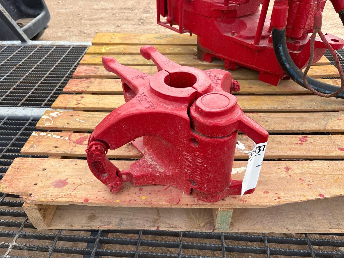 Used BVM 2-3/8” 100-Ton tubing elevator