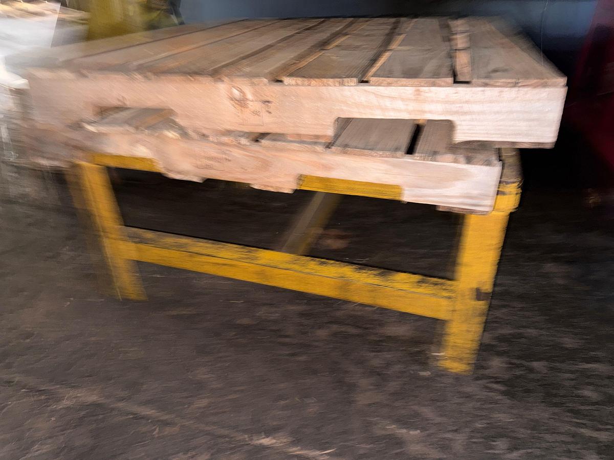 Used (2) 4’x3’x2’ METAL OPEN TOP WORK TABLES & (4) WOOD PALLETS