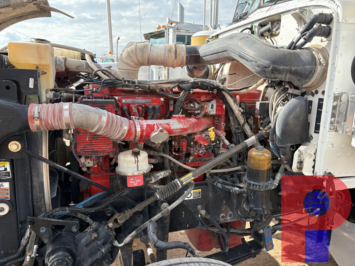 Used 2010 PETERBILT 367 T/A SLEEPER CAB WINCH TRUCK