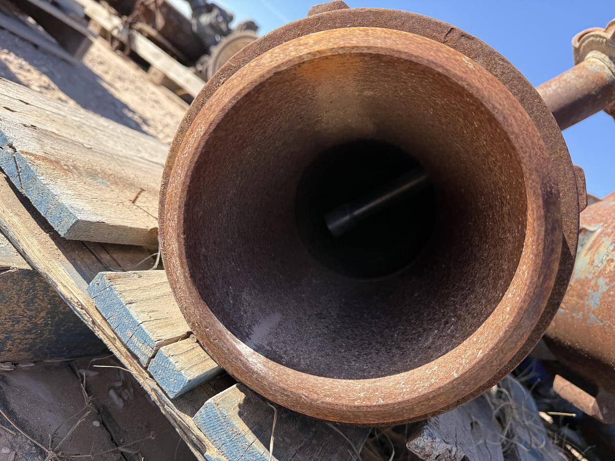 Used (2) MULTI-SIZE SINGLE PLUG CEMENT HEADS