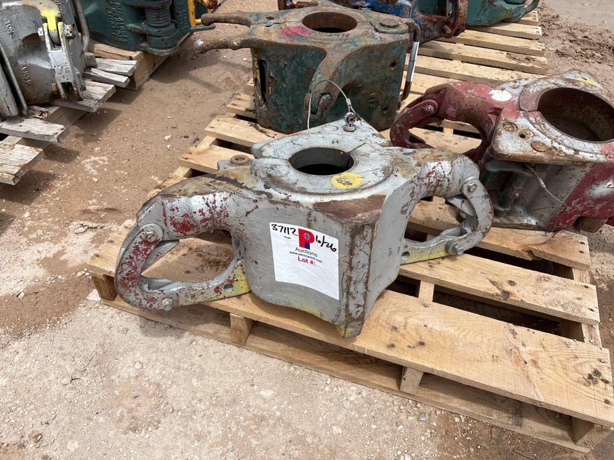 Used 4-1/2” side-door casing elevator