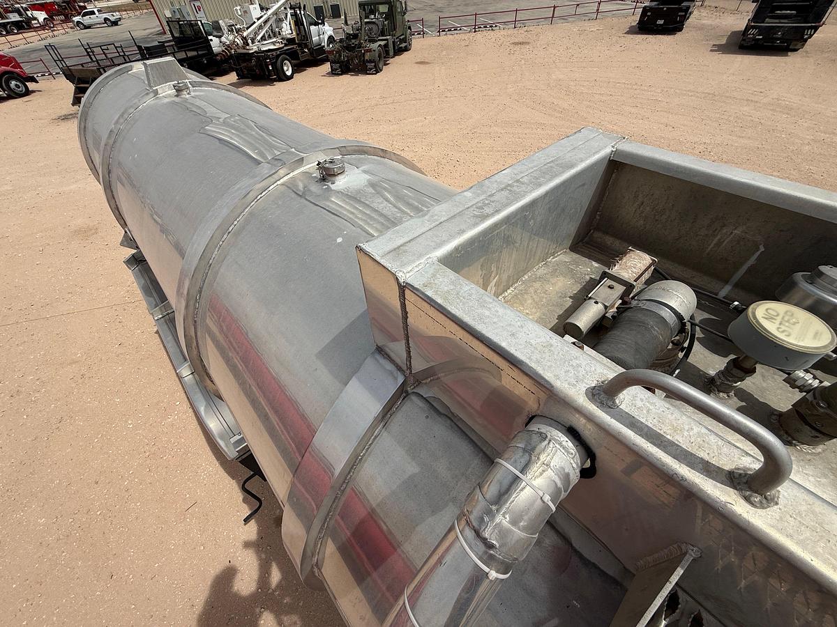 Used 2008 DRAGON PRODUCTS 8,400 GALLON T/A FUEL TRAILER