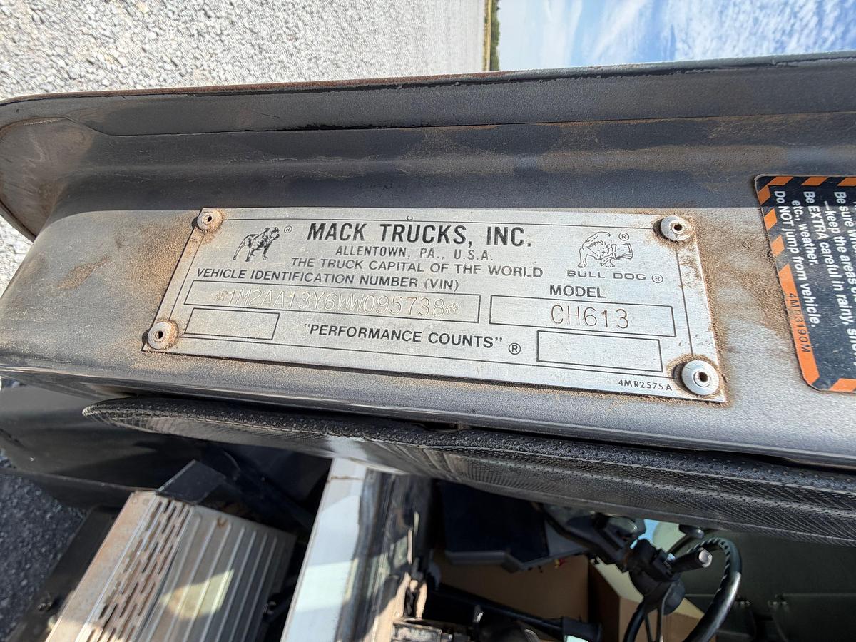 Used 1998 MACK Texoma 330-12 Pressure Digger Anchor Truck