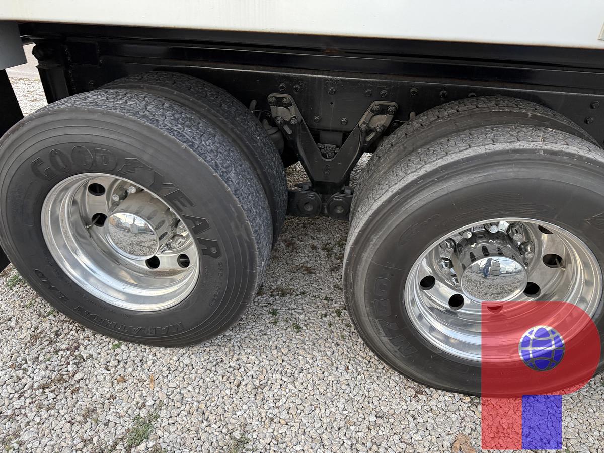 Used 2019 KENWORTH T680 T/A DUMP TRUCK