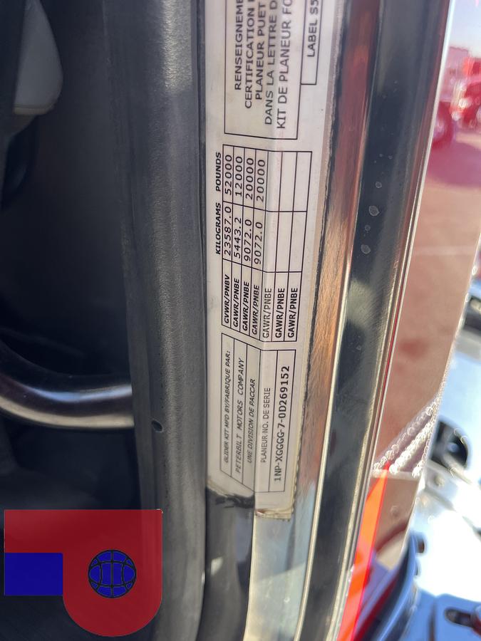 Used 2018 PETERBILT 389 T/A DAY CAB TRUCK (GLIDER KIT)