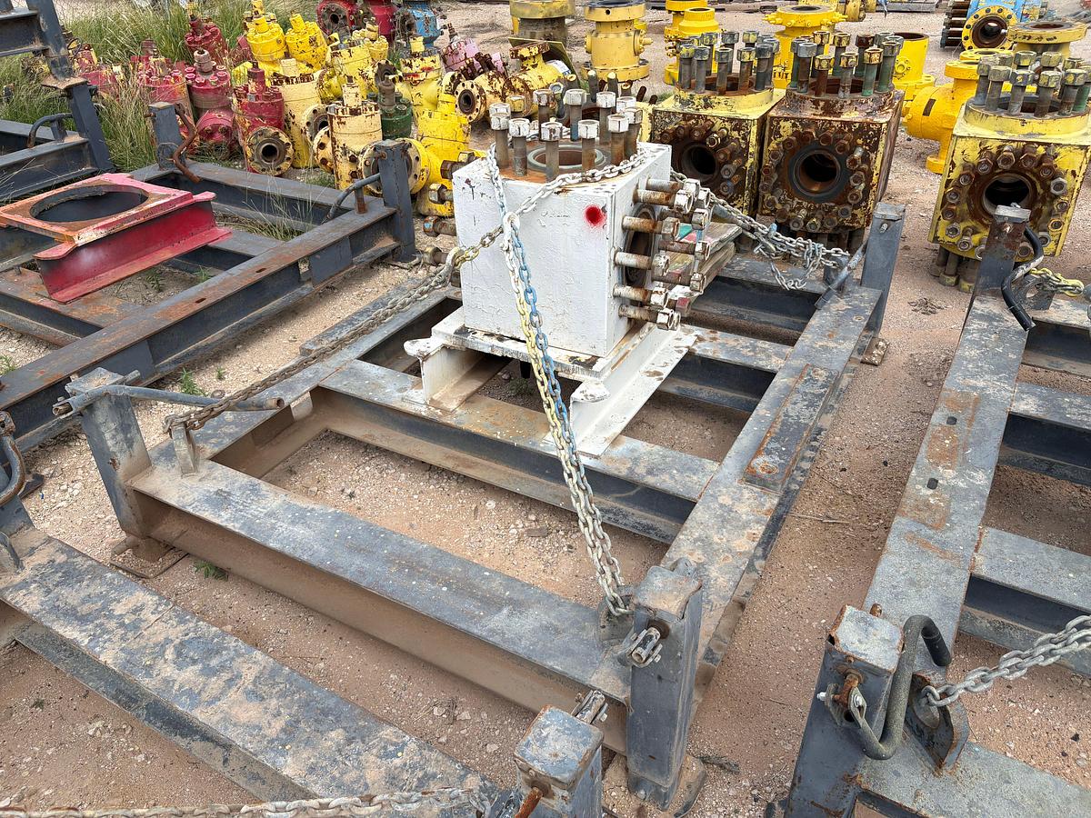 Used (2) 8’ x 6’ adjustable height frac tree transport skid w/ 7-1/16” 3-way fluid cross