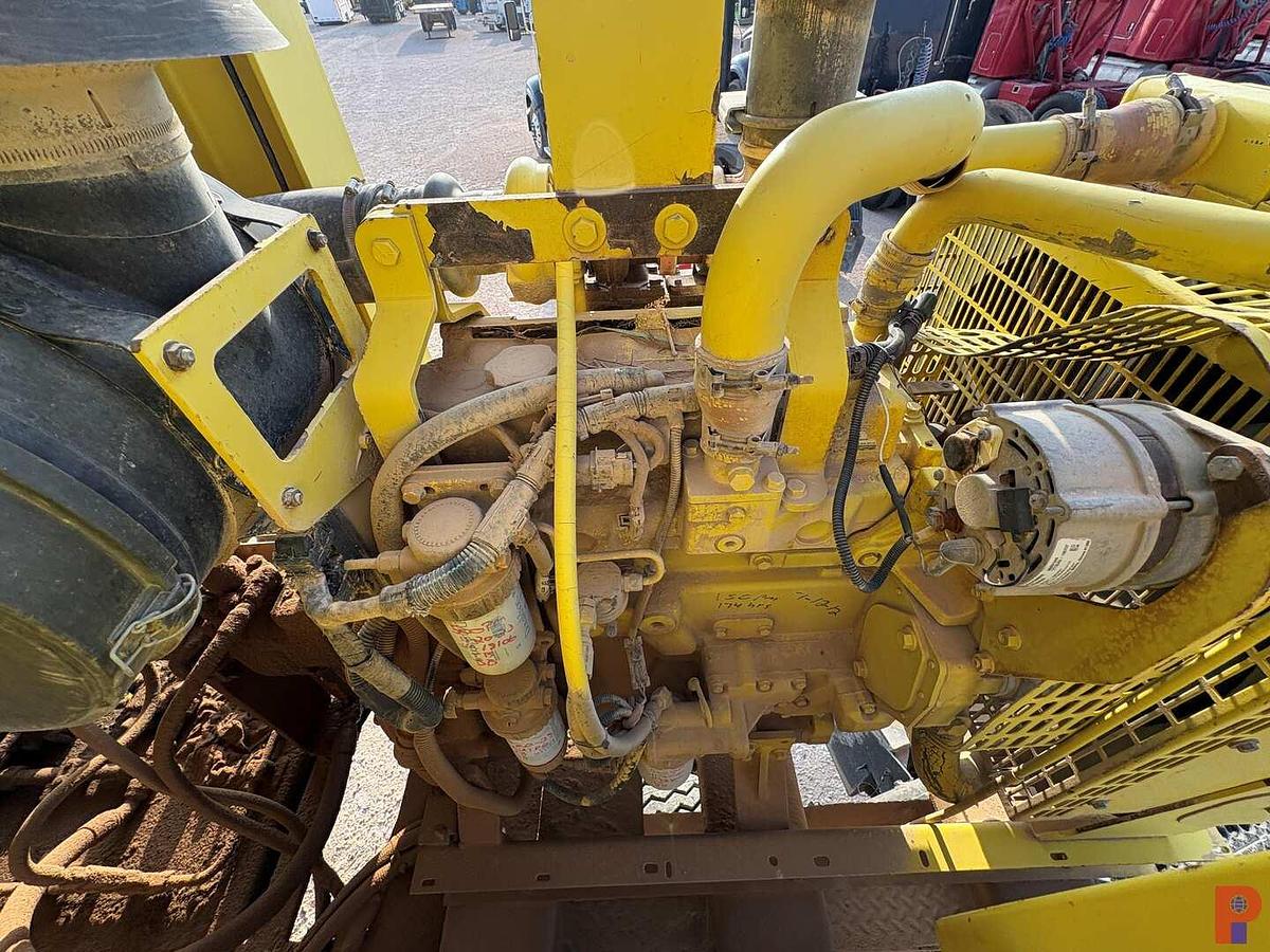 Used 2011 KEYSTONE OILFIELD FABRICATION MSB-4000 T/A SAND KING TRAILER