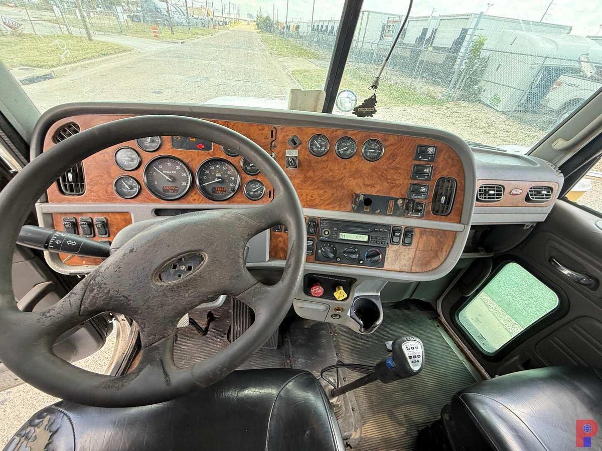 Used 2007 PETERBILT 378 T/A 36” SLEEPER TRUCK