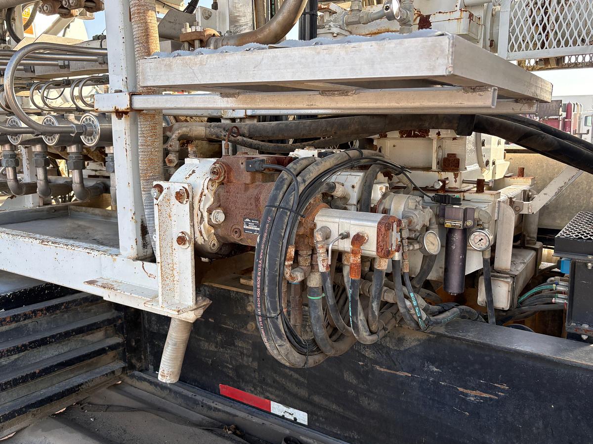 Used 2005 LORNE’S 3-AXLE CS&P QUINTAPLEX NITROGEN PUMP TRAILER