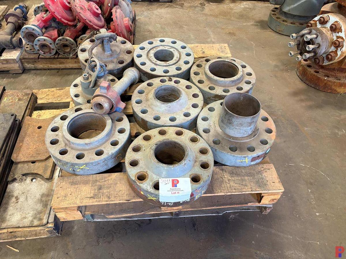 Used (2 PALLETS) W/ (14) ASSORTED SIZE ADAPTER & LIFT FLANGES