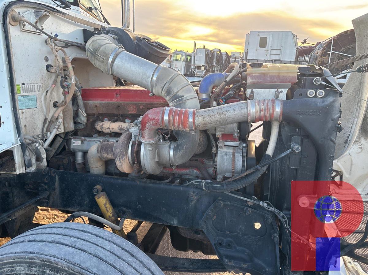 Used 2009 PETERBILT 386 T/A SLEEPER HAUL TRUCK