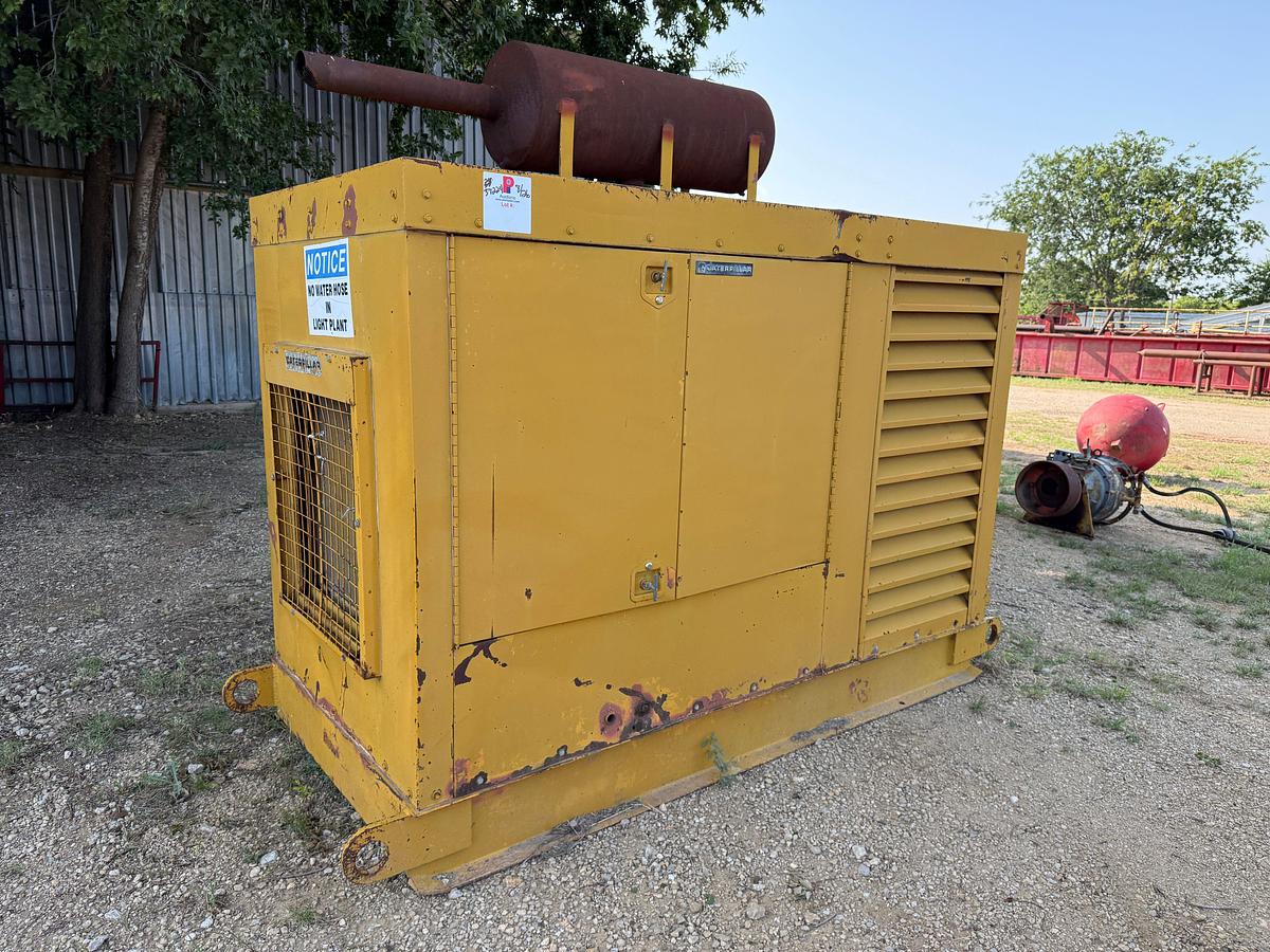 Used CATERPILLAR 105-KW 3-PHASE GENERATOR SET P/B CAT 3304T DIESEL ENGINE