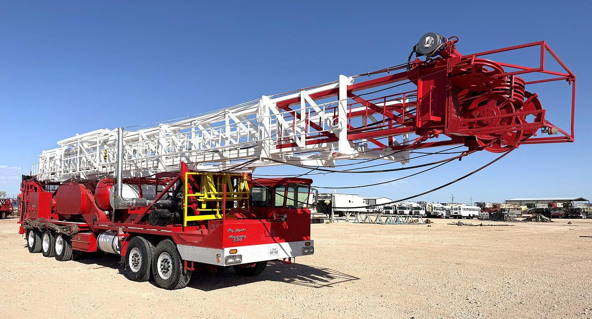 Used 2012 RIG WORKS MUSTANG 550 DD 104’-275K 5-AXLE WELL SERVICE RIG