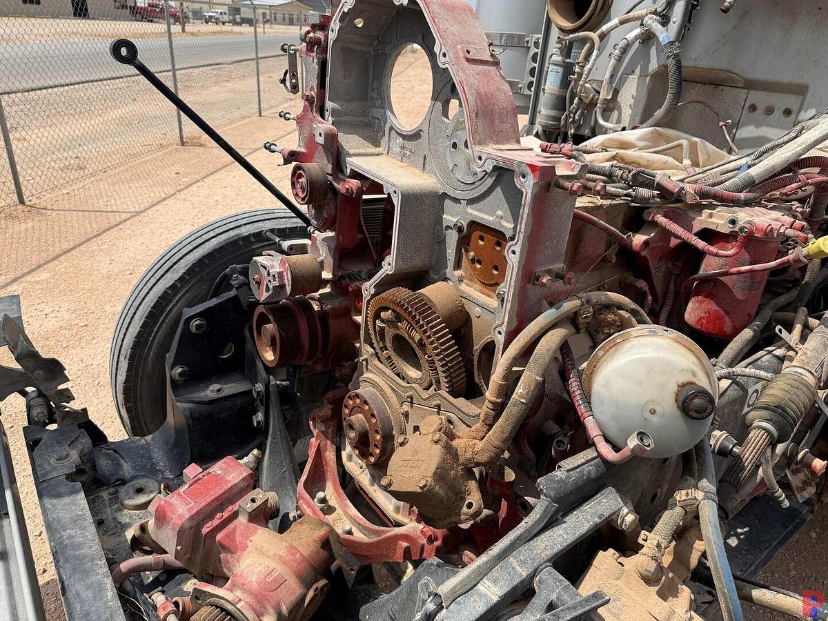 Used 2013 PETERBILT 388 T/A SLEEPER HAUL TRUCK, INOP.