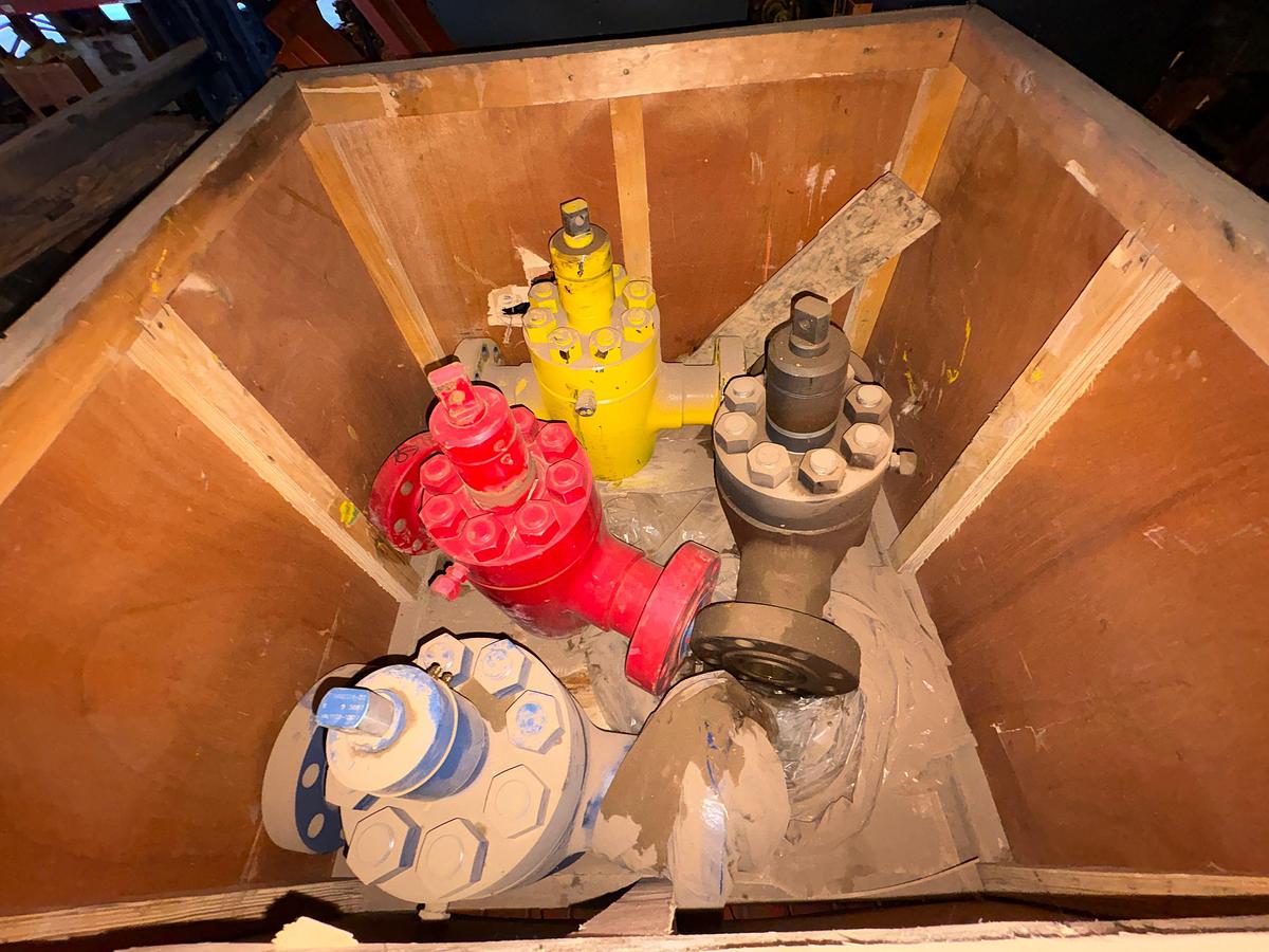 Used (4x$) 2-9/16” 10k gate valves