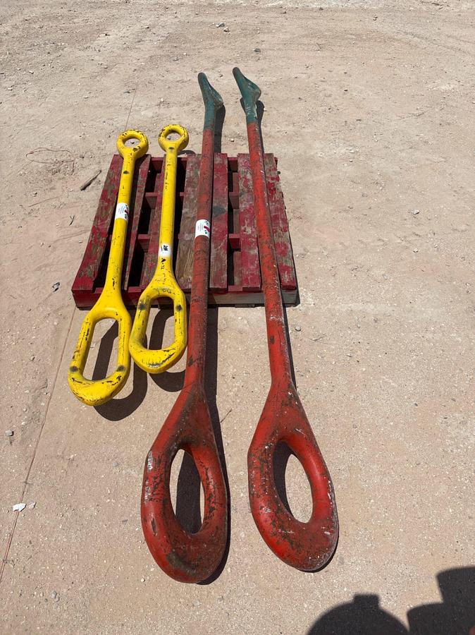 Used (2) 2-1/4” x 132” elevator links