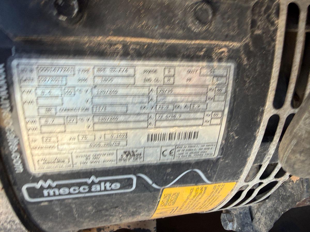 Used SELF CONTAINED 20K WP GREASE INJECTION UNIT COMBO P/B 8.4-KW ISUZU DIESEL GENERATOR