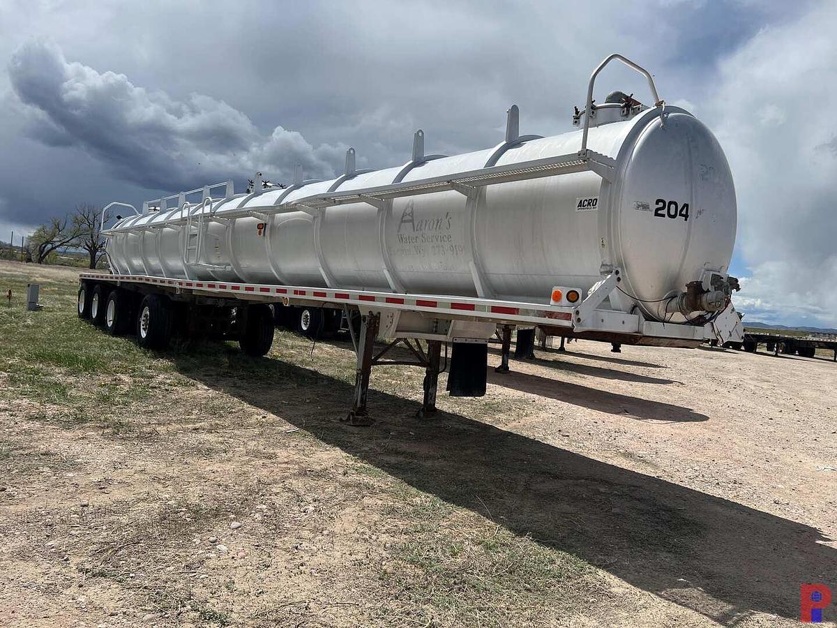 Used 2009 ACRO TRI-AXLE W/ TAG AXLE 200BBL ALUM. VACUUM TRAILER