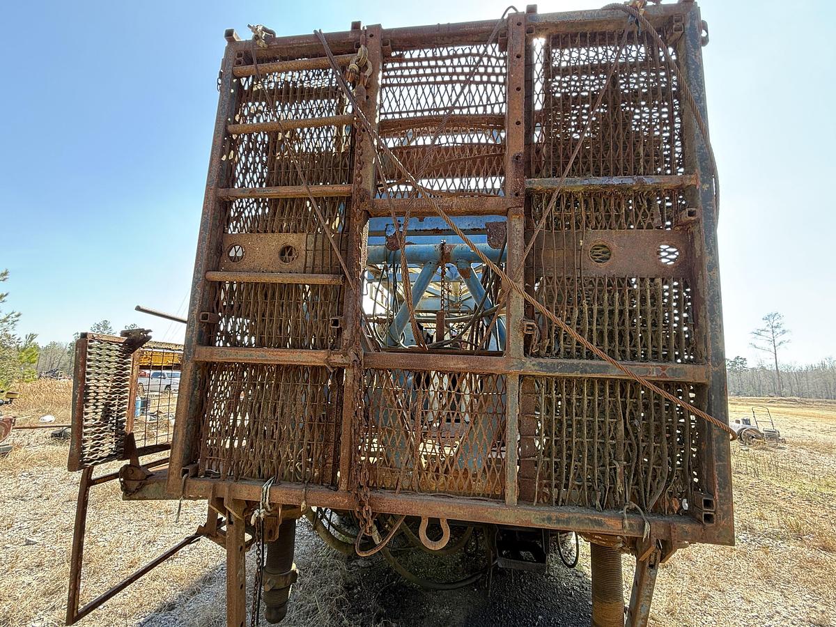 Used 2007 MOOR RIG XJ60 DD 104'-200K 5-AXLE WELL SERVICE WORKOVER RIG