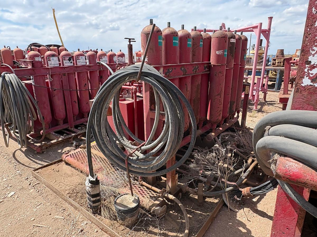 Used 6-station closing unit, skidded