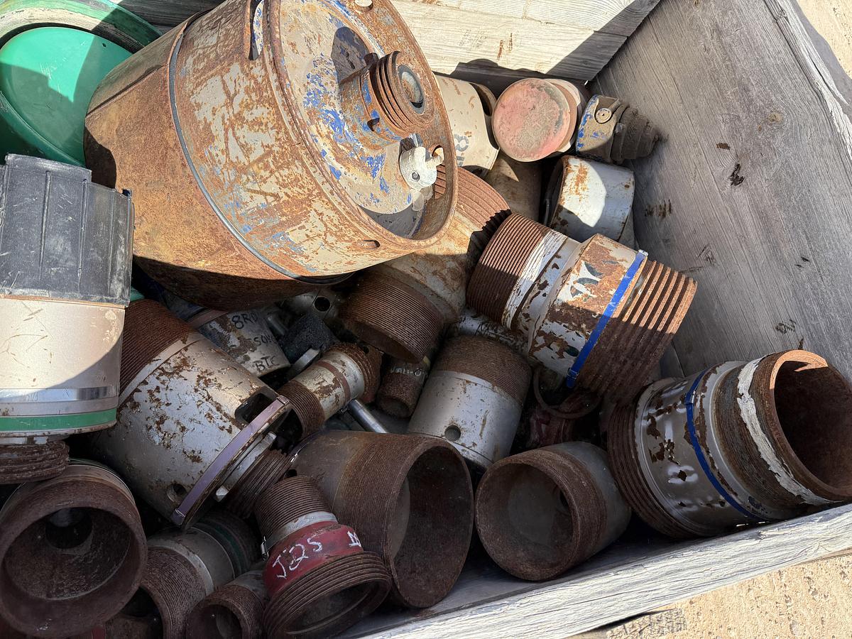 Used CRATE W/ CEMENT HEAD CONNS., CROSS OVERS, SUBS, & RELATED