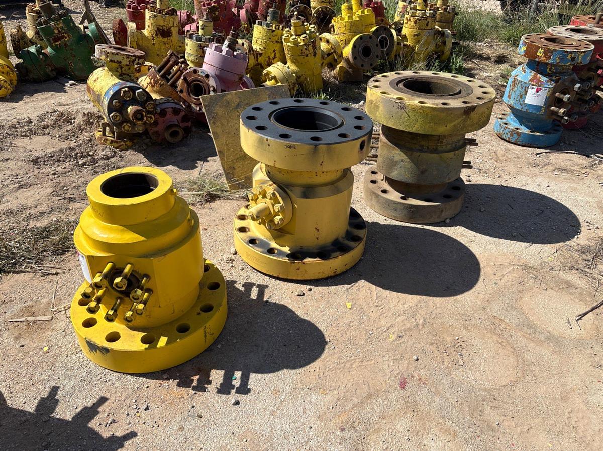 Used (2) 11” x 10-3/4” x 26” 5M spacer spools w/ 1-13/16” outlets & (1) 11” 5m x 7” 50w spool w/ 1-13/16” outlets