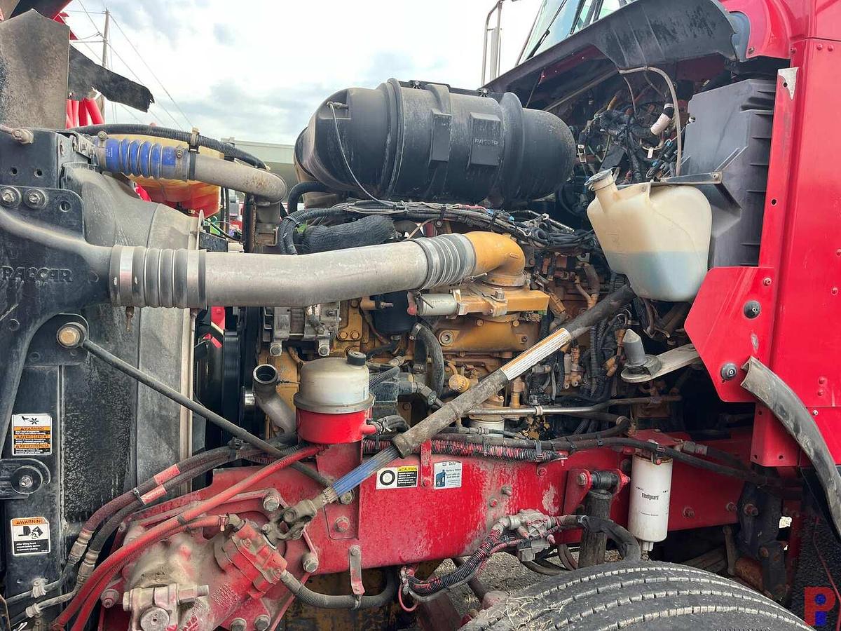Used 2009 KENWORTH T800 T/A 36” SLEEPER TRUCK