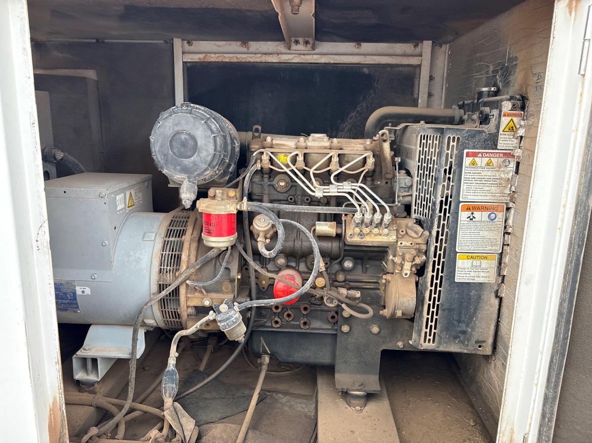 Used 2013 WARREN POWER SYSTEMS NPS-P-20 20KW S/A BUMPER PULL TOWABLE GENERATOR