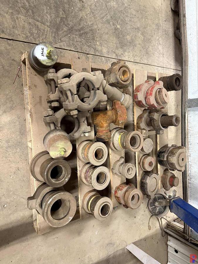 Used PALLET W/ (20) ASSORTED GAGE PLUGS, CROSSOVERS, CLAMPS