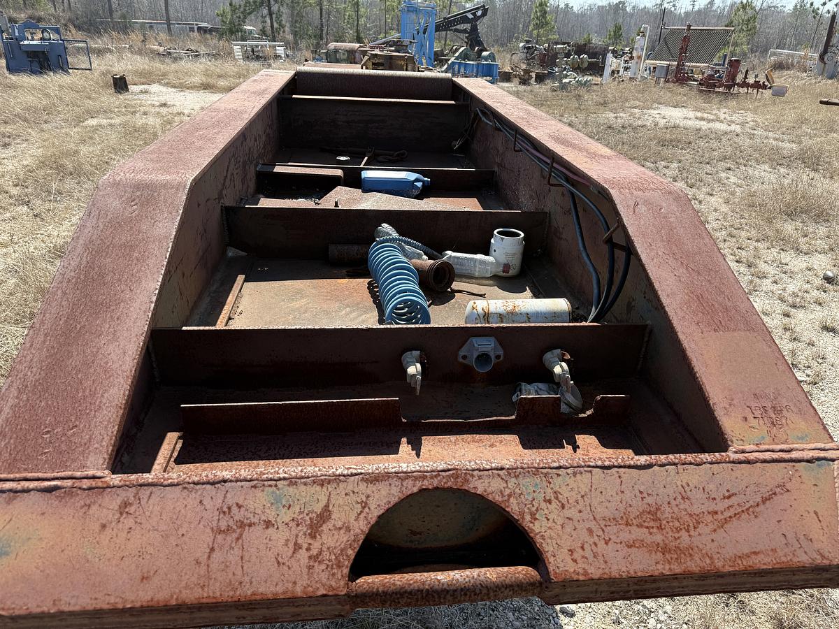 Used 2006 NUTTALL 40' X 102" 55-TON 3-AXLE NARROW NECK LOWBOY