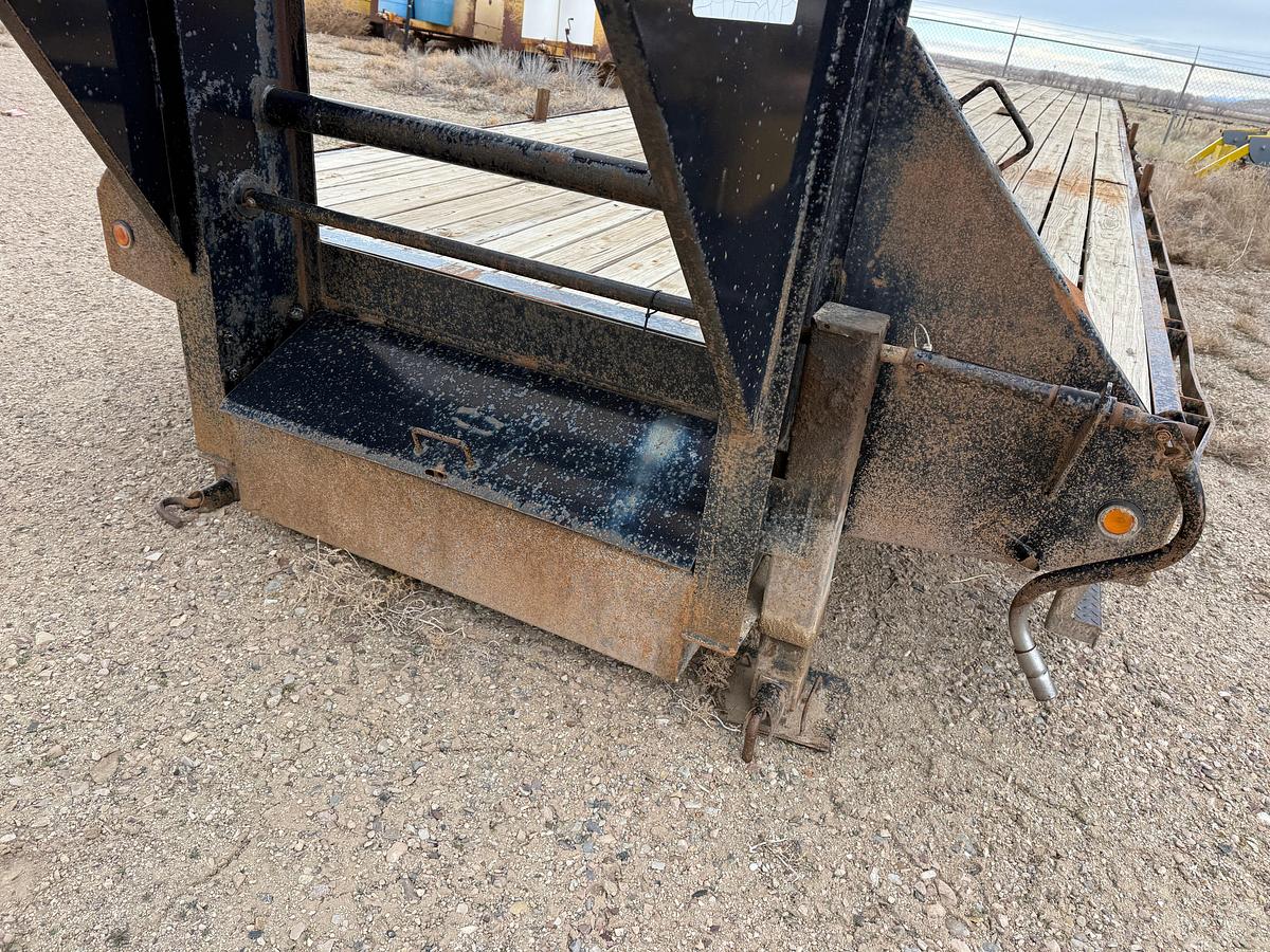 Used 2008 BIG TEX 22GN-40' FLATBED GOOSENECK T/A TRAILER