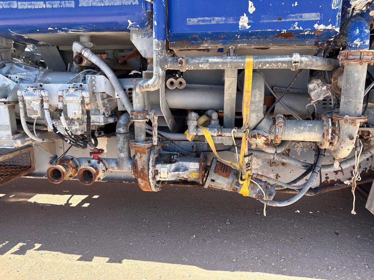 Used 2010 EMI ATOKA 26-SD-26-2 DOUBLE PUMPER TRAILER