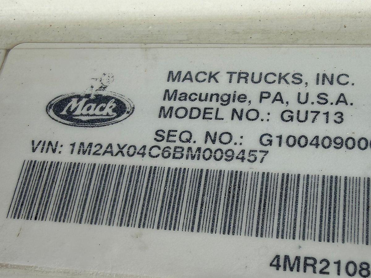 Used 2011 MACK GRANITE T/A DAYCAB HOT OIL TRUCK