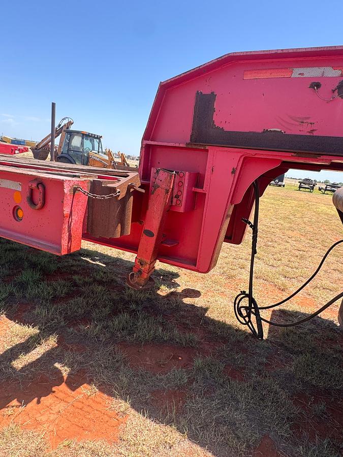 Used 2001 ATOKA 3 AXLE STIFF NECK OILFIELD LOWBOY TRAILER