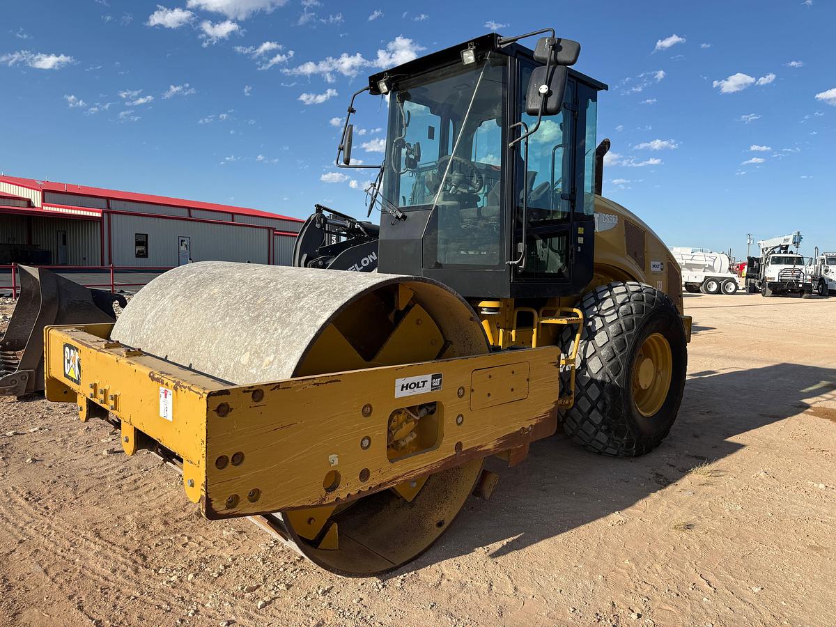 Used CATERPILLAR CS56B VIBRATORY SMOOTH DRUM COMPACTOR
