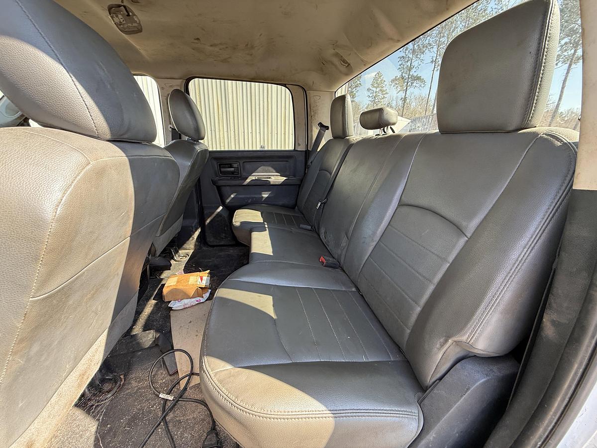 Used 2018 RAM 3500 HD CREW CAB 4WD SERVICE TRUCK