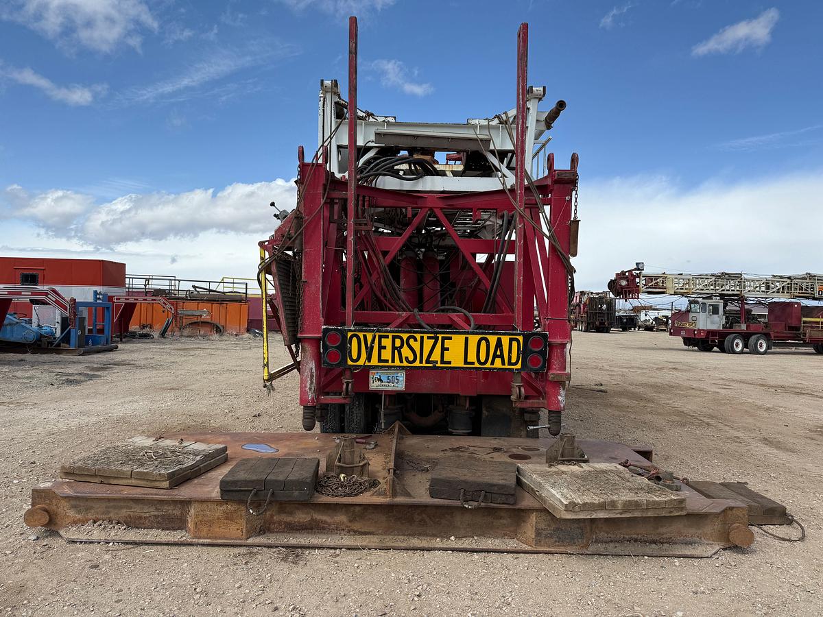 Used 2014 WATSON HOPPER PAY ZONE 550 DD 108’-300K 7-AXLE WELL SERVICE RIG