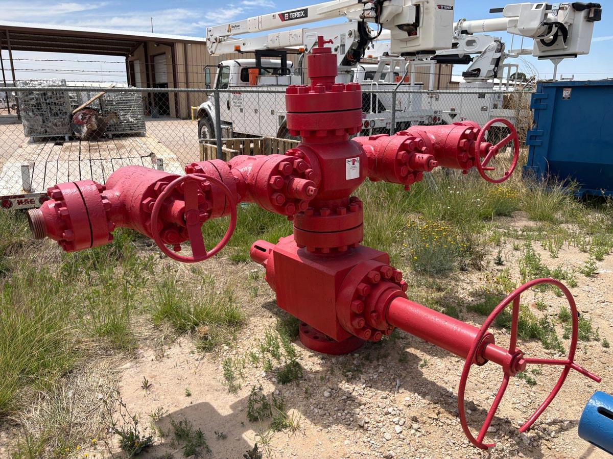 Used 7-1/16” 10k frac tree
