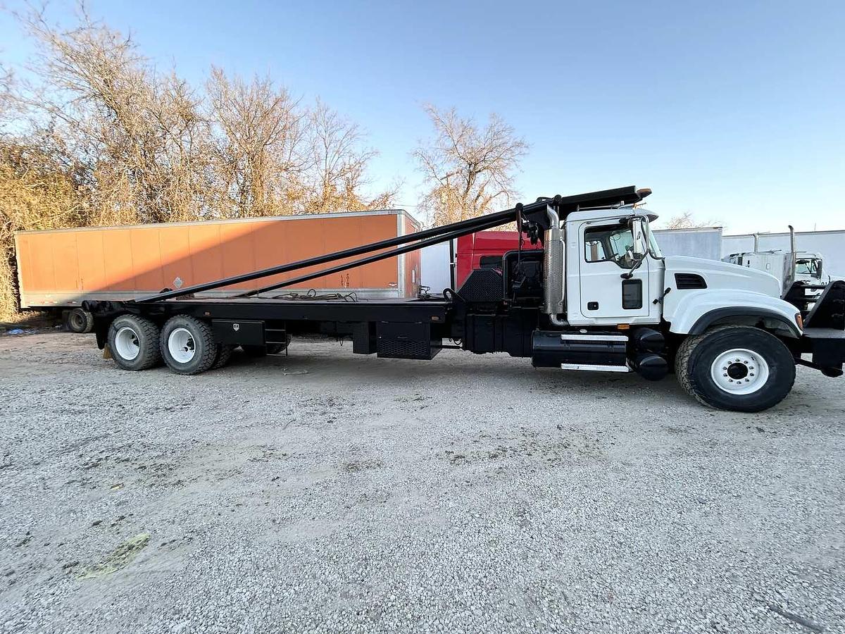 Used 2007 MACK CV713 50 TON T/A GIN POLE WINCH TRUCK 3-WINCHES