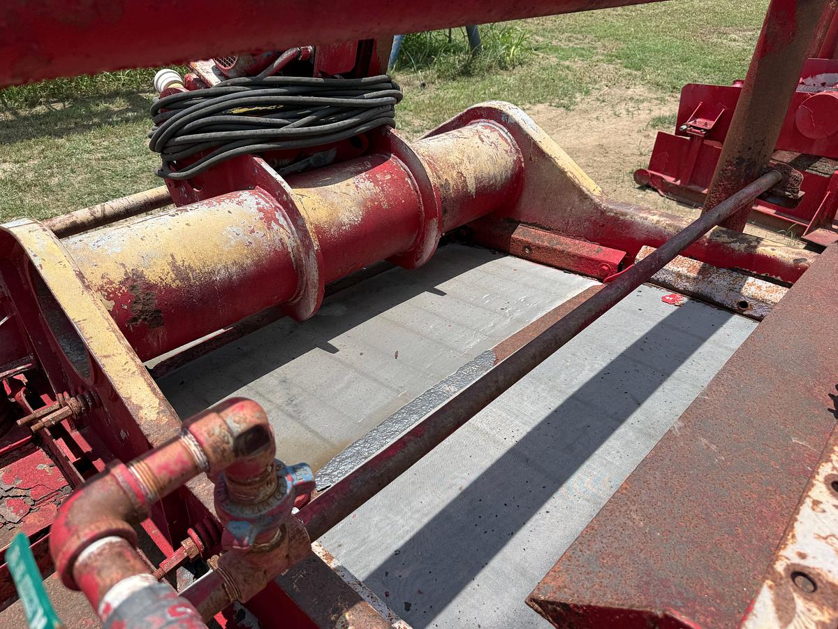 Used 8’L x 5’W SHALE SHAKER W/ 5-HP ELECTRIC MOTOR