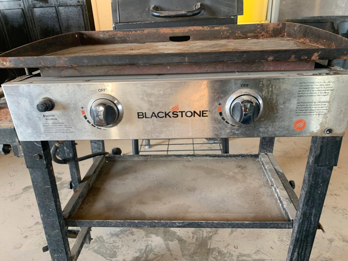 Used BLACKSTONE Flattop Griddle, and Char-Griller Grill