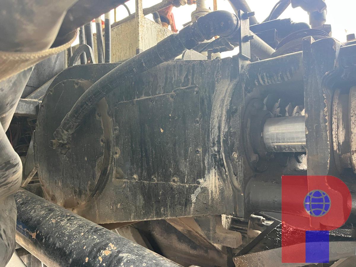 Used HT-400 TRL. MOUNTED CEMENTER